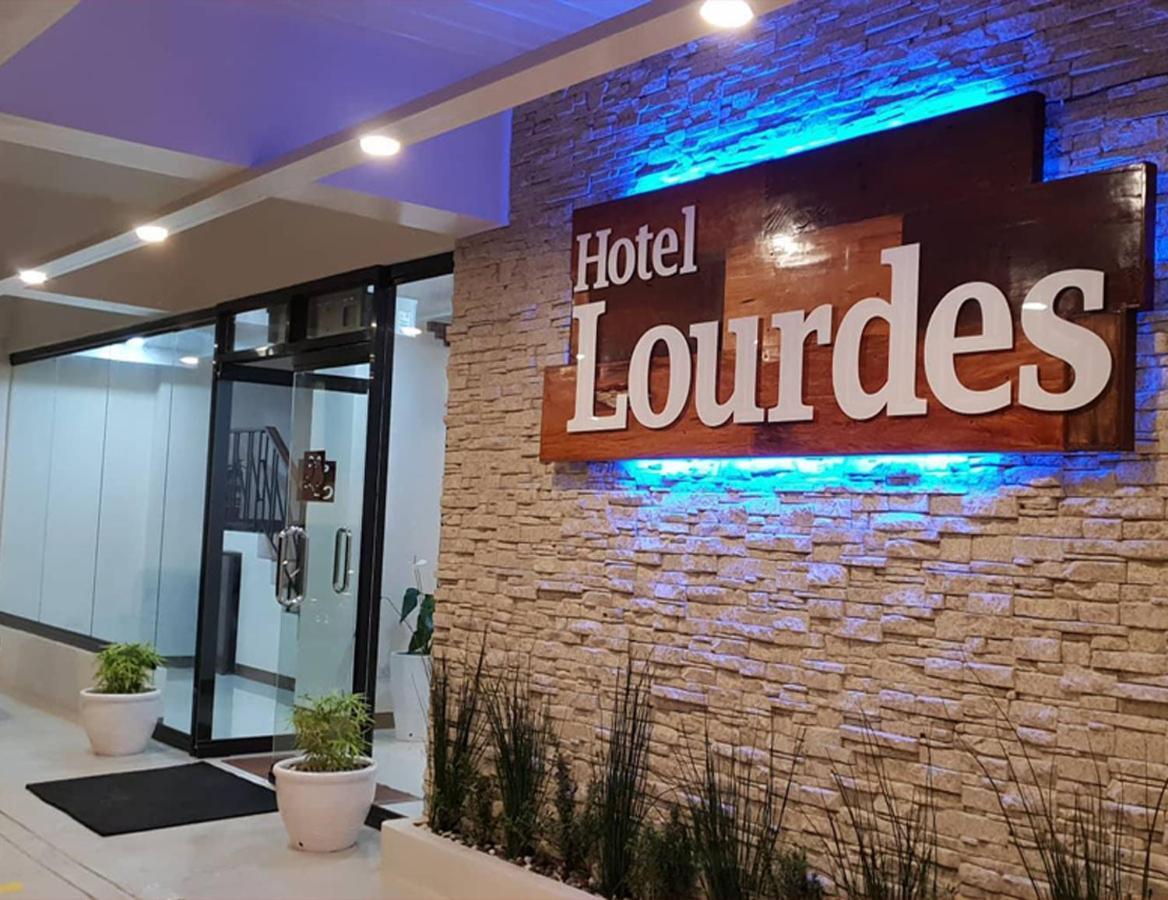 Hotel Lourdes Laoag Extérieur photo